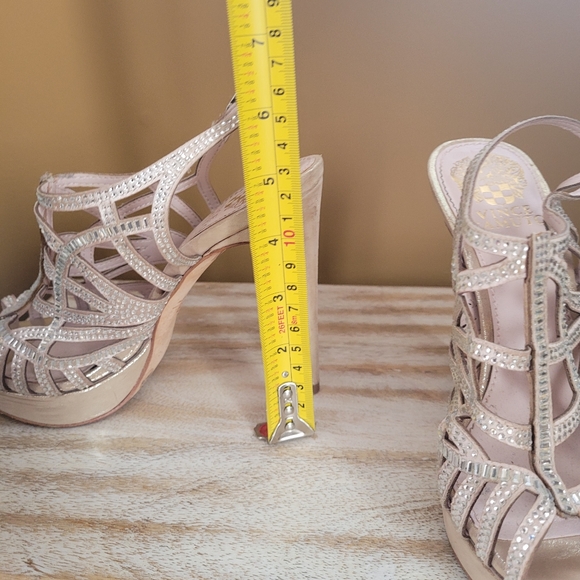 Vince Camuto "Special Event" heels. - Picture 9 of 12